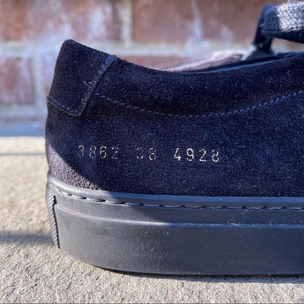 Common Project Sneakers - Picture 2 of 3